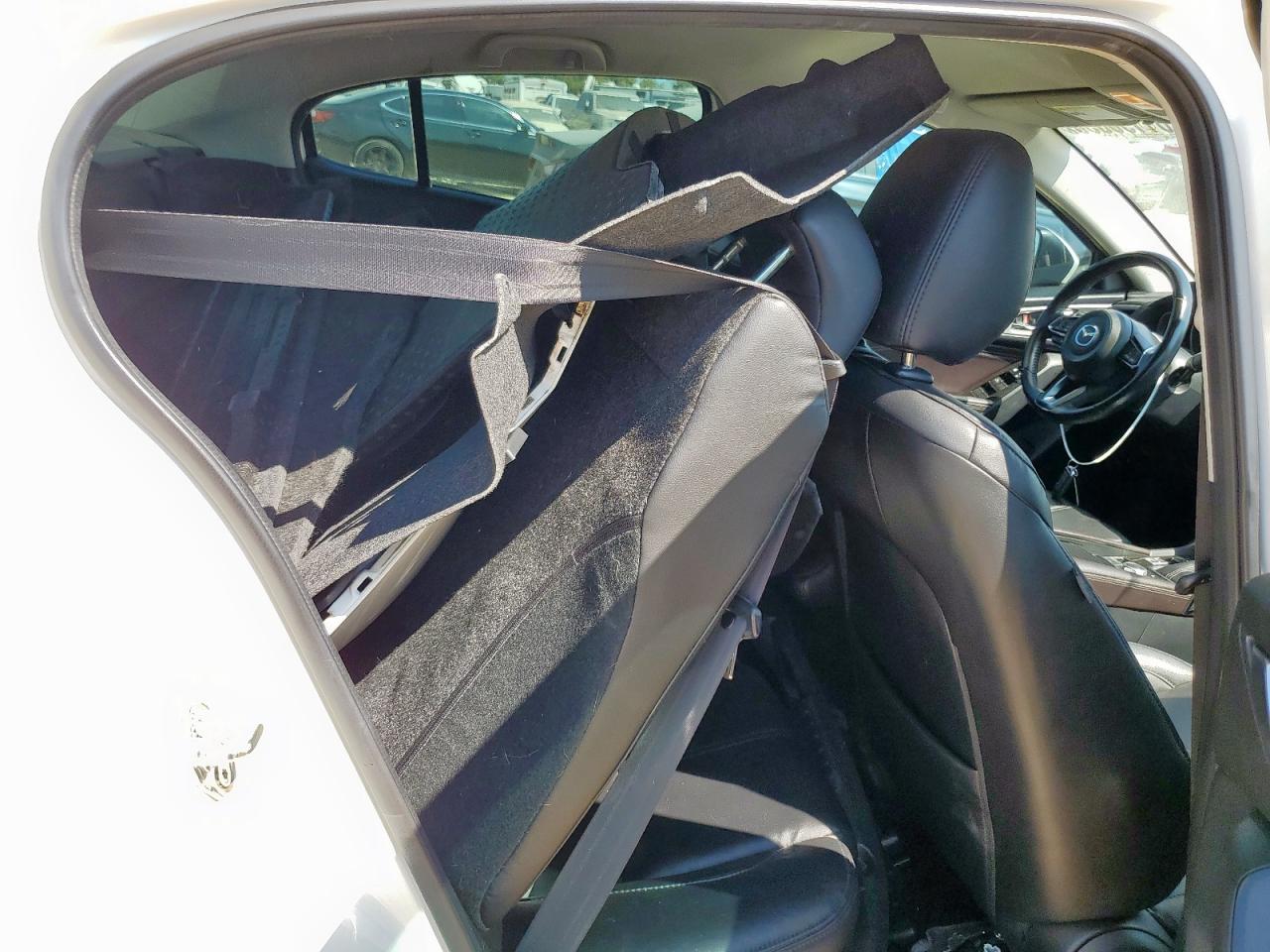 2017 Mazda 3 Touring VIN: 3MZBN1V71HM114522 Lot: 81198855