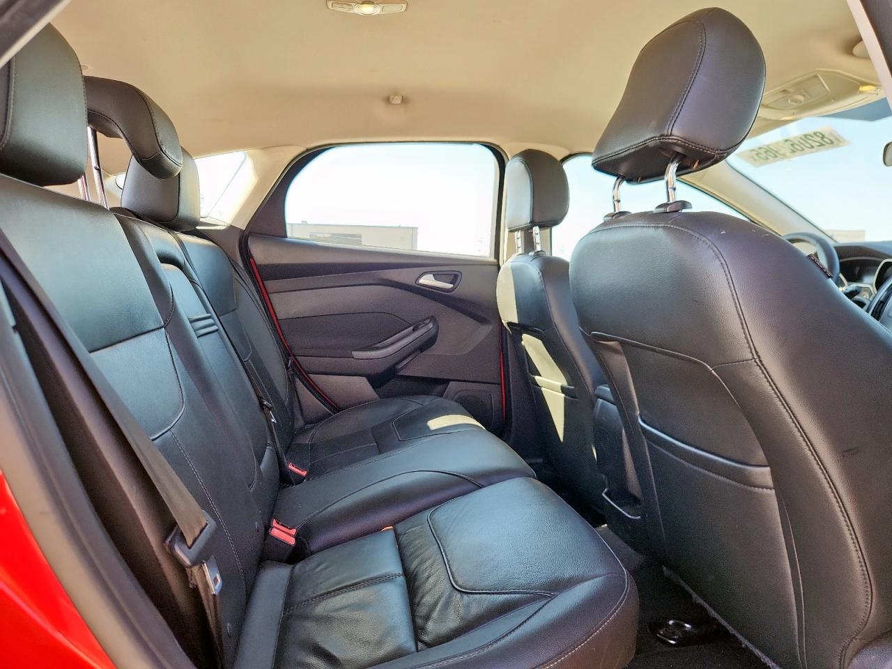 2016 Ford Focus Se VIN: 1FADP3K24GL339582 Lot: 82062965