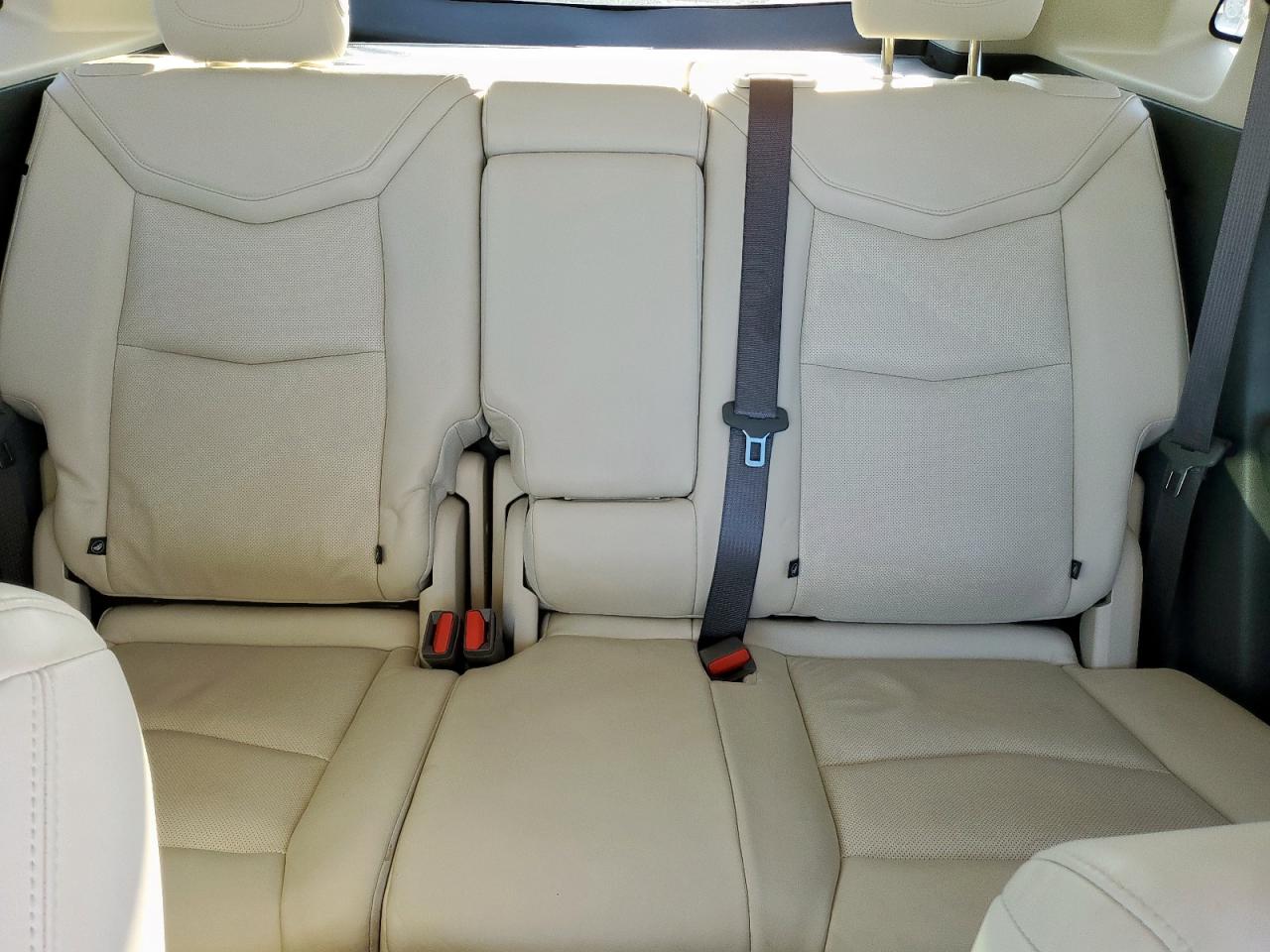 2018 Cadillac Xt5 Luxury VIN: 1GYKNCRSXJZ163231 Lot: 84219975