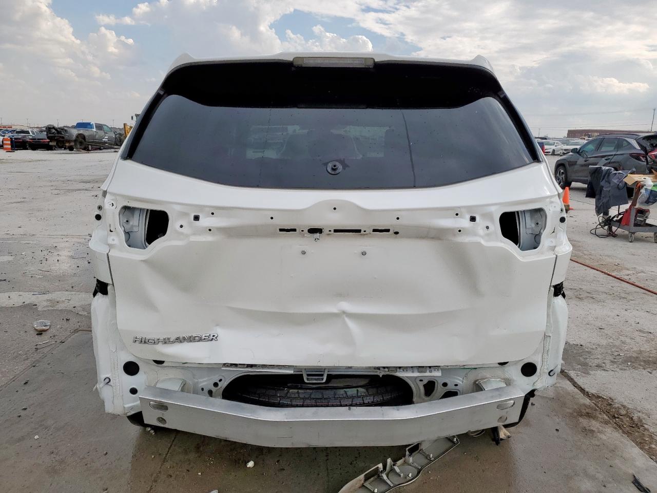 2017 Toyota Highlander Le VIN: 5TDZARFH3HS031838 Lot: 81336285