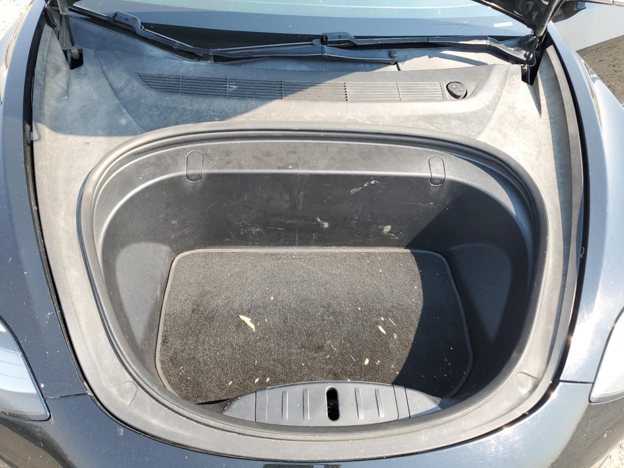 2018 Tesla Model 3 VIN: 5YJ3E1EB4JF111734 Lot: 71676135