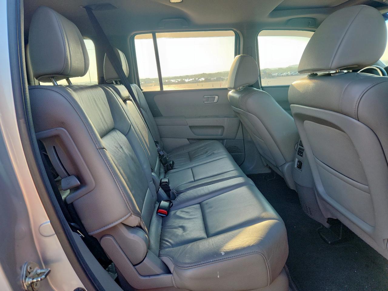 2012 Honda Pilot Exln VIN: 5FNYF3H77CB001351 Lot: 70507395