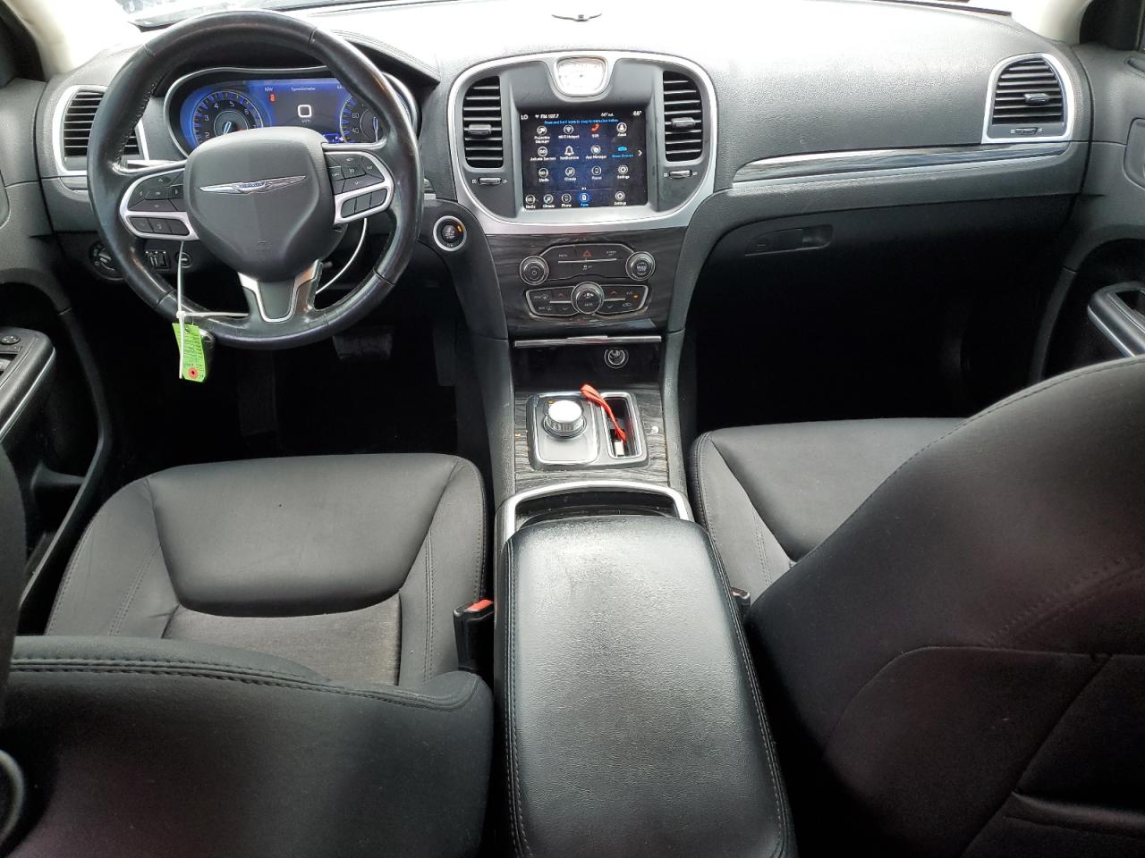 2022 Chrysler 300 Touring VIN: 2C3CCAAG4NH134152 Lot: 84178925