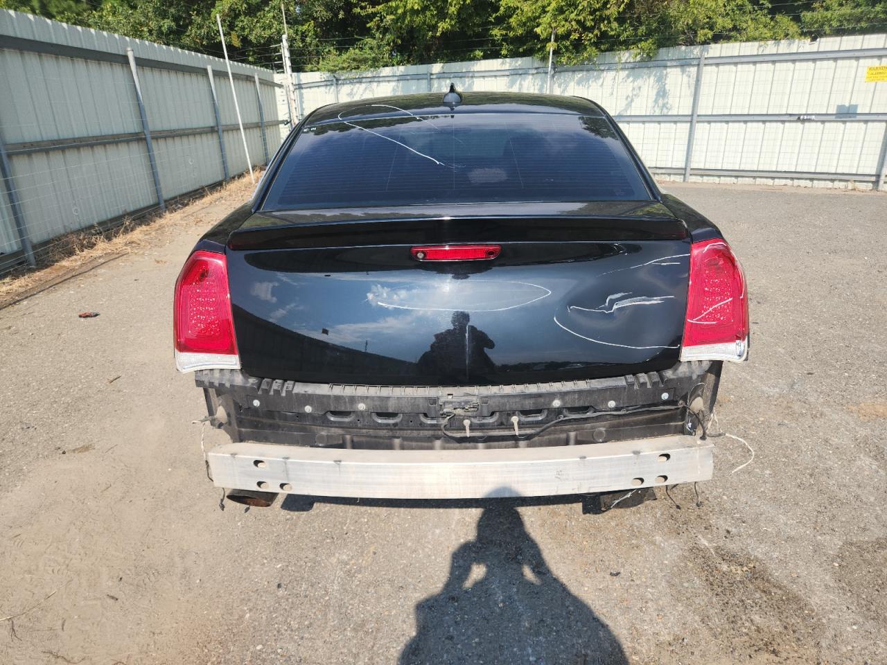 2020 Chrysler 300 Limited VIN: 2C3CCAEG8LH124456 Lot: 81544845