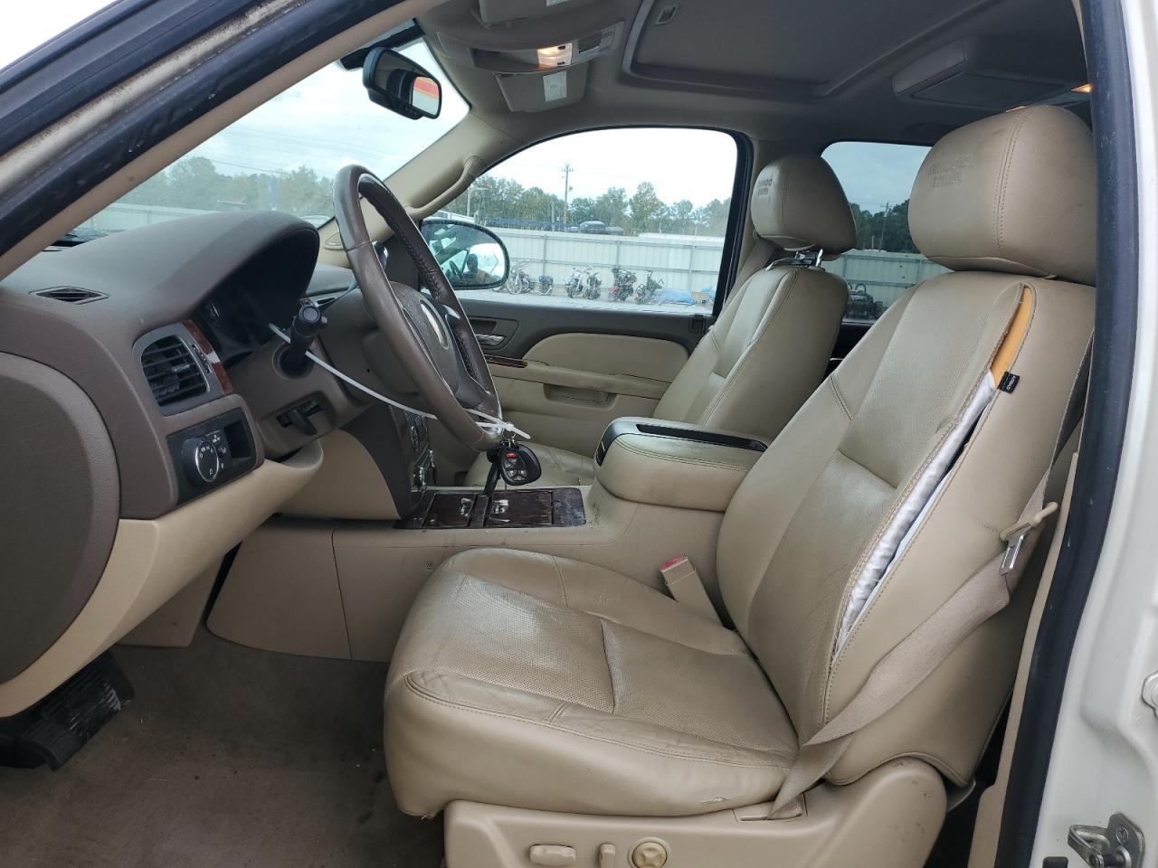 2010 Chevrolet Suburban C1500 Ltz VIN: 1GNUCKE05AR279818 Lot: 80470745