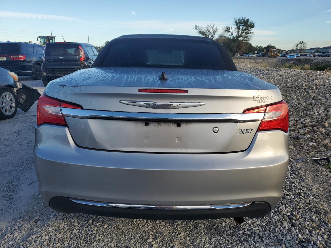 2014 Chrysler 200 Touring VIN: 1C3BCBEB8EN158316 Lot: 81750145