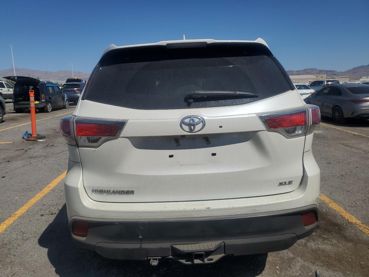 2015 Toyota Highlander Xle VIN: 5TDKKRFH5FS119107 Lot: 80554635