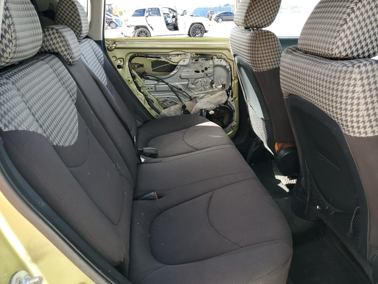 2012 Kia Soul + VIN: KNDJT2A68C7450078 Lot: 82044845