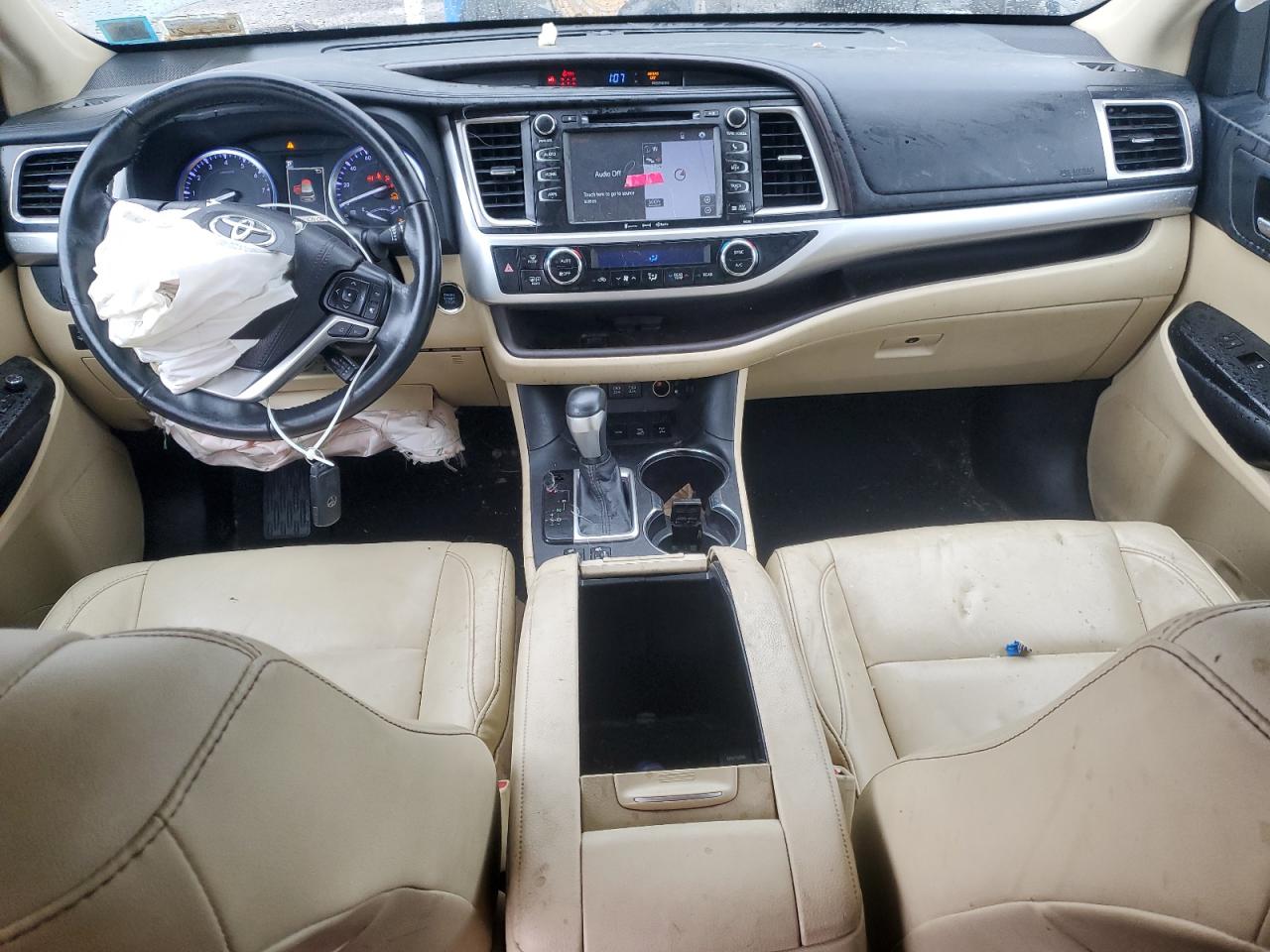 2018 Toyota Highlander Se VIN: 5TDJZRFH0JS908507 Lot: 83889575