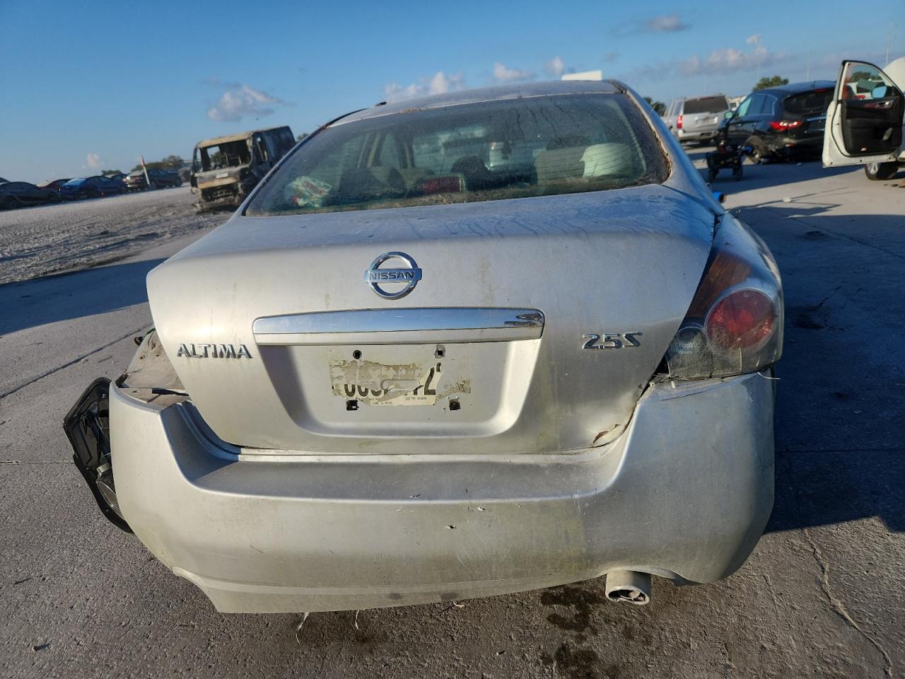 2011 Nissan Altima Base VIN: 1N4AL2AP4BN472443 Lot: 83800705