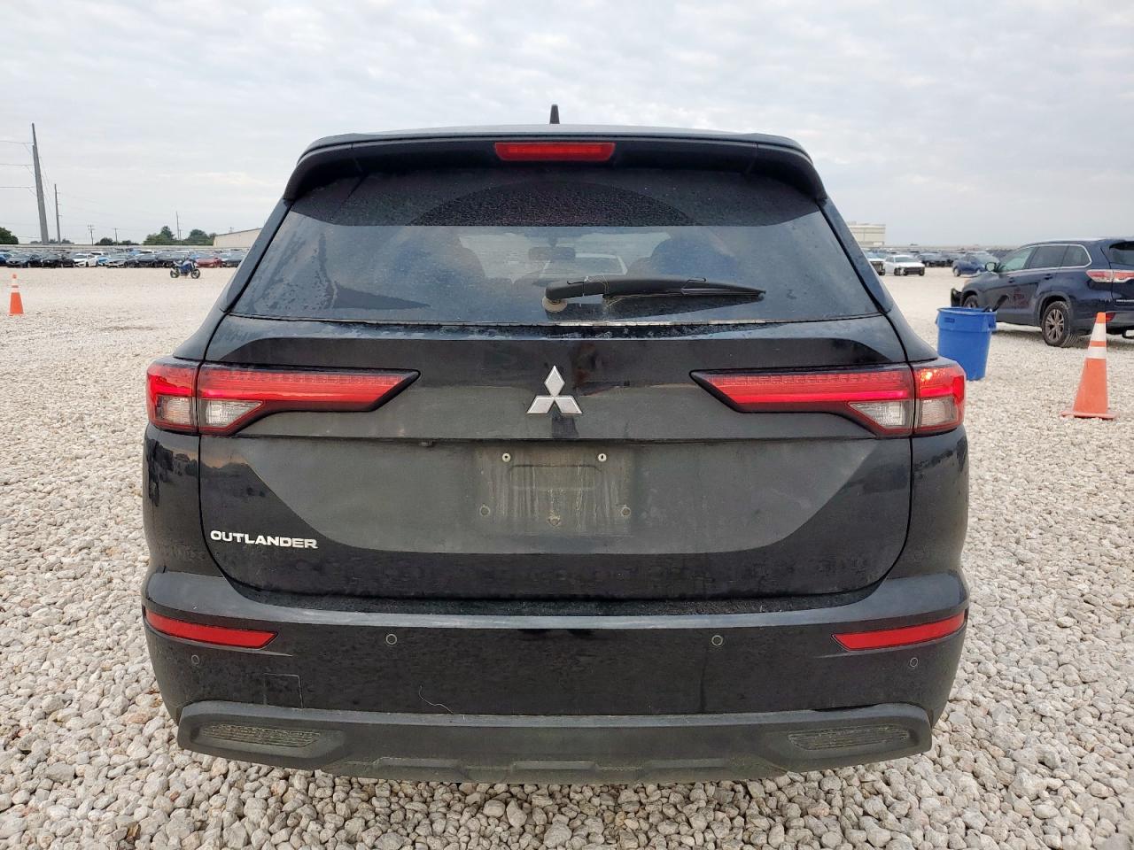 2022 Mitsubishi Outlander Es VIN: JA4J3TA83NZ002842 Lot: 71895915