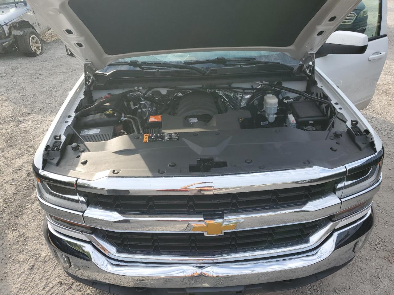 2017 Chevrolet Silverado K1500 Lt VIN: 3GCUKREC3HG123530 Lot: 84613955