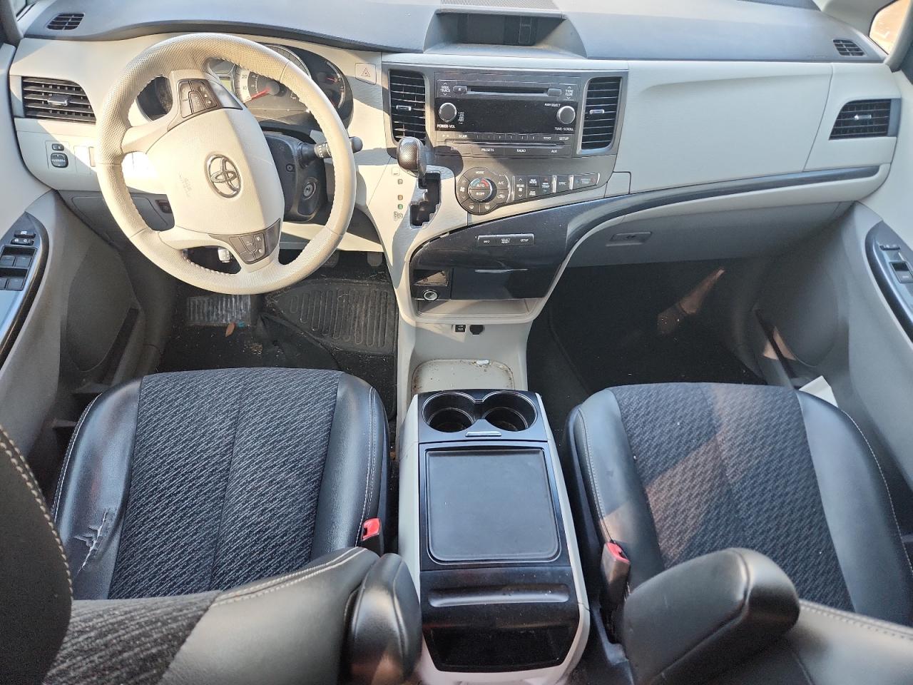 2013 Toyota Sienna Sport VIN: 5TDXK3DC8DS362398 Lot: 81812945
