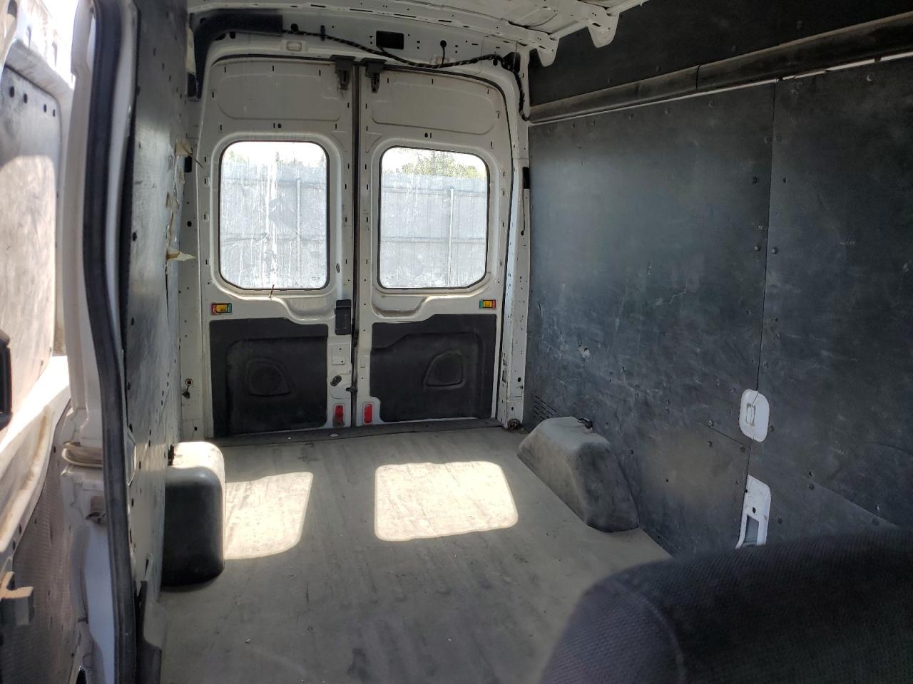 2018 Ford Transit T-250 VIN: 1FTYR2XMXJKA81947 Lot: 71499815