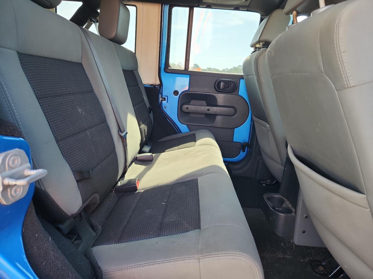 2010 Jeep Wrangler Unlimited Sport VIN: 1J4BA3H1XAL102775 Lot: 80246135