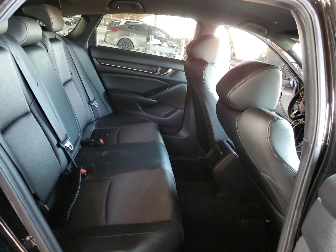 2022 Honda Accord Sport VIN: 1HGCV1F36NA118000 Lot: 81670435