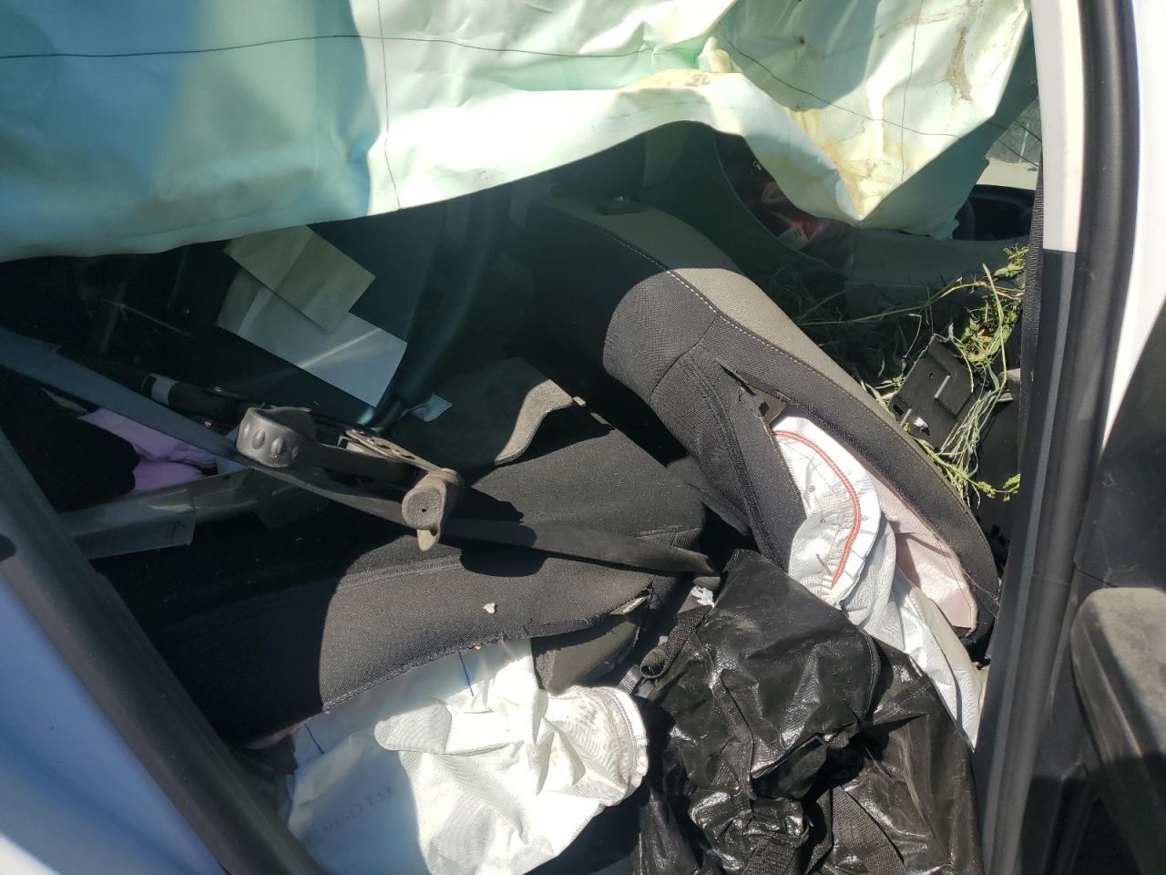 2022 Ford Escape S VIN: 1FMCU0F67NUA12896 Lot: 71499985