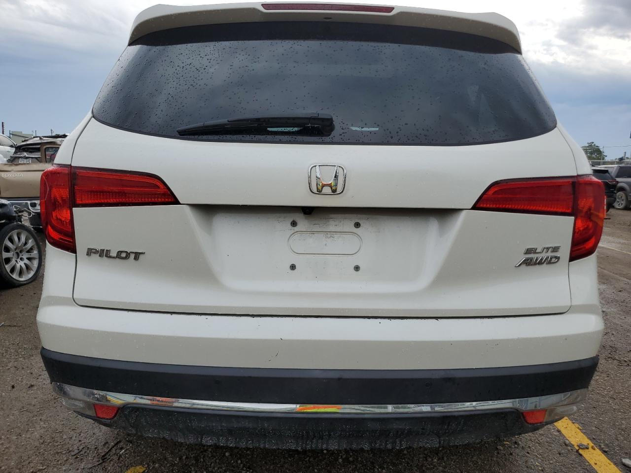2016 Honda Pilot Elite VIN: 5FNYF6H09GB101946 Lot: 81209865