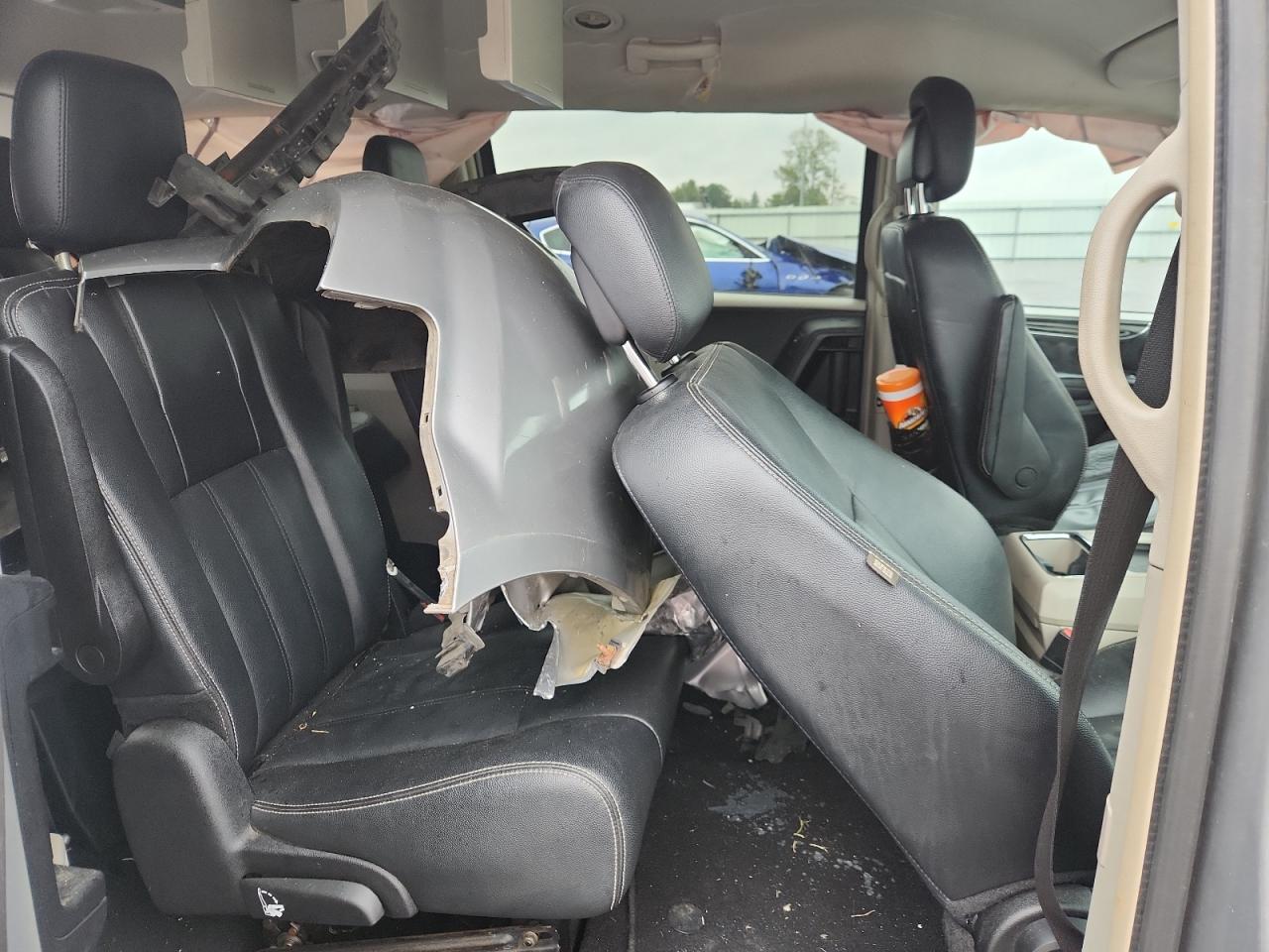 2014 Chrysler Town & Country Touring VIN: 2C4RC1BG2ER256880 Lot: 81904925