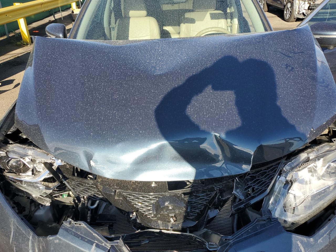 2015 Nissan Rogue S VIN: 5N1AT2MV9FC853044 Lot: 80405565