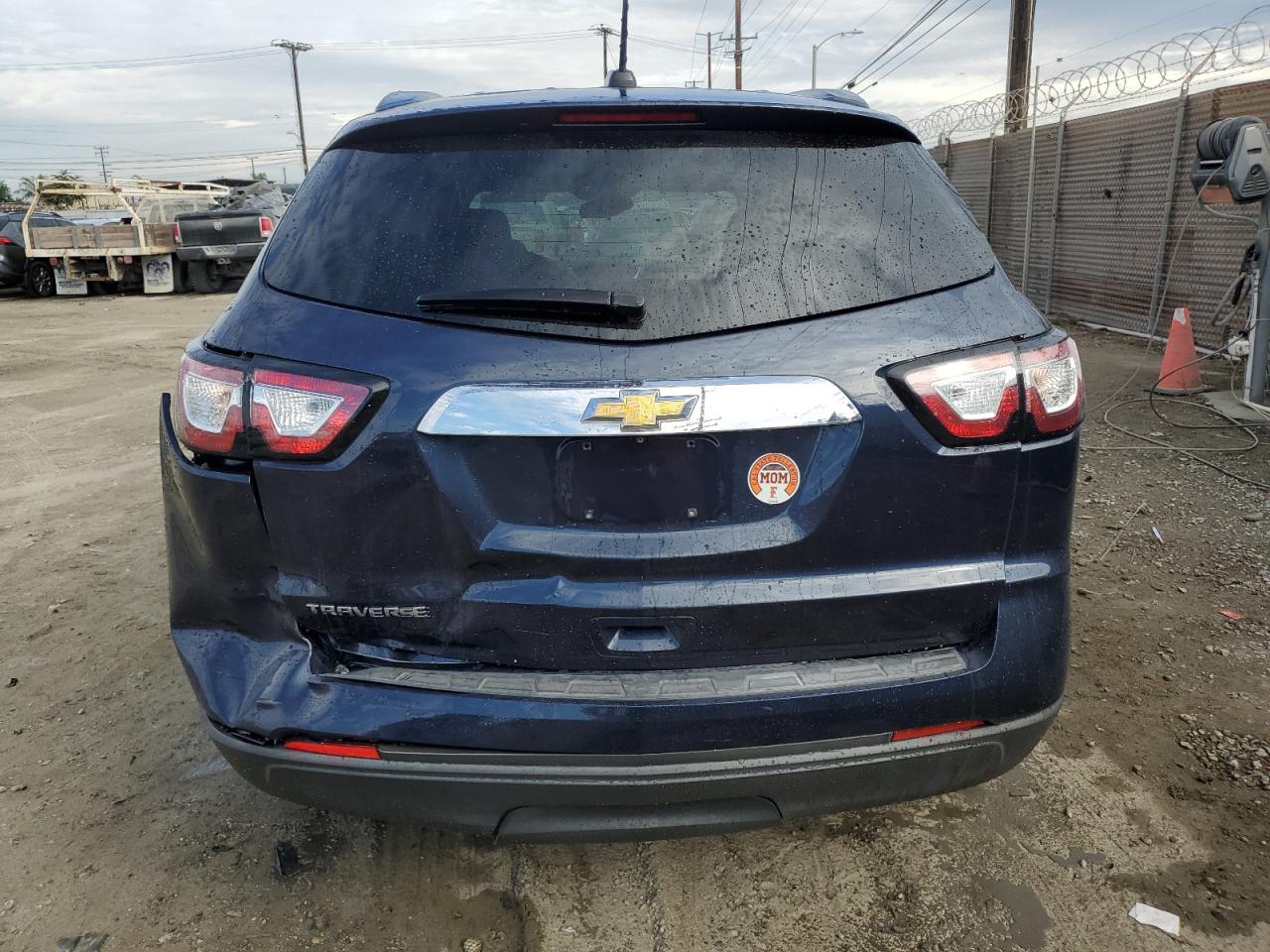 2017 Chevrolet Traverse Ls VIN: 1GNKRFKD1HJ140962 Lot: 81440265