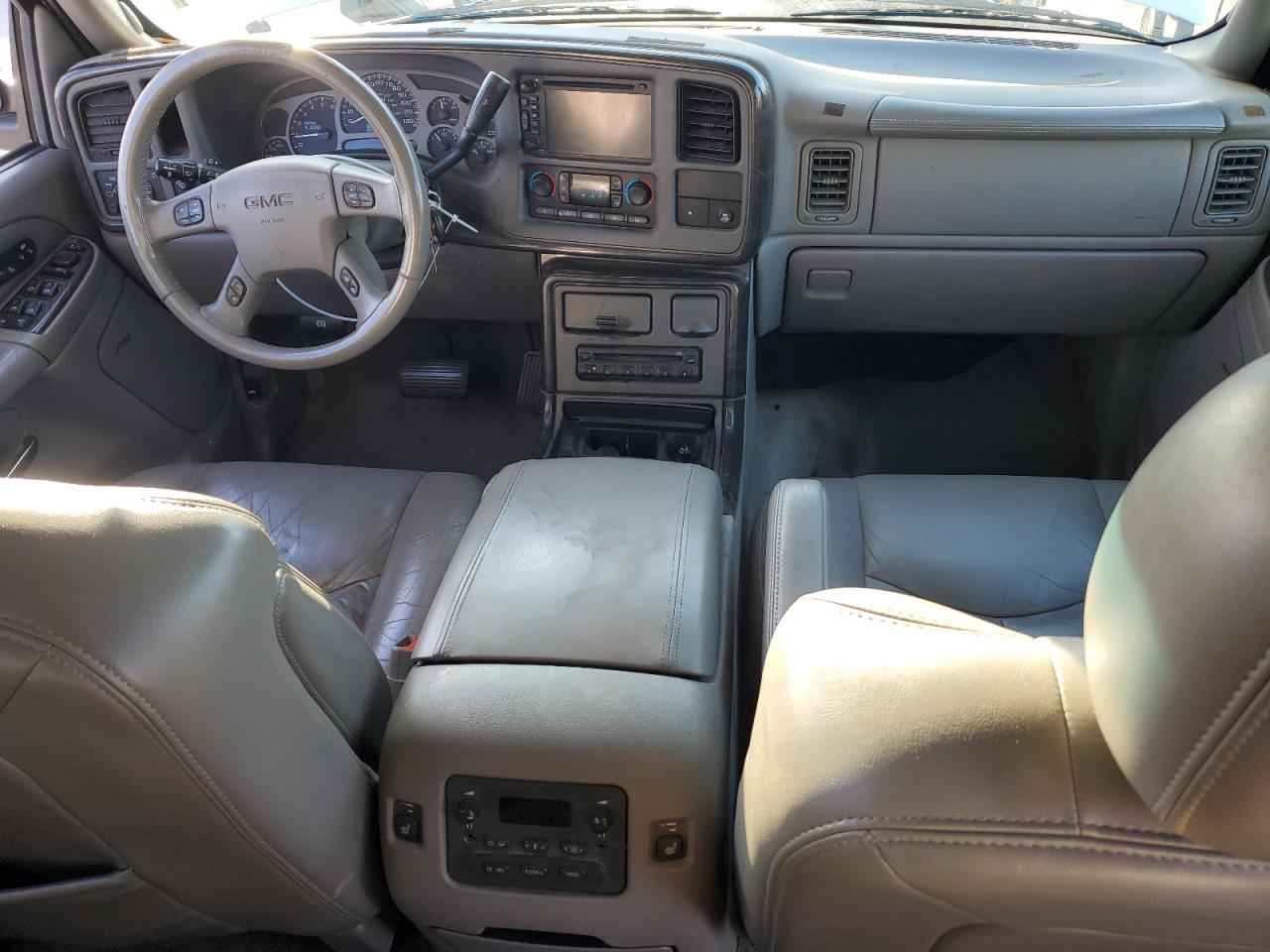 2005 GMC Yukon Denali VIN: 1GKEK63U45J172734 Lot: 84050315