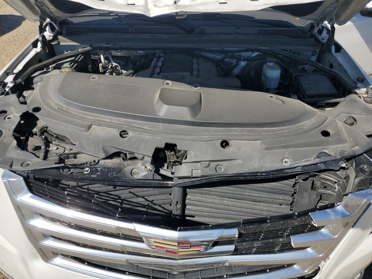 2018 Cadillac Escalade Luxury VIN: 1GYS4BKJ3JR112135 Lot: 70863045