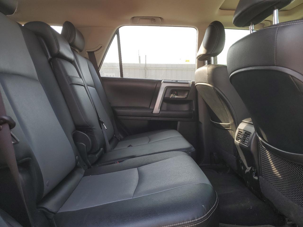 2017 Toyota 4Runner Sr5/Sr5 Premium VIN: JTEBU5JR3H5429618 Lot: 68745785