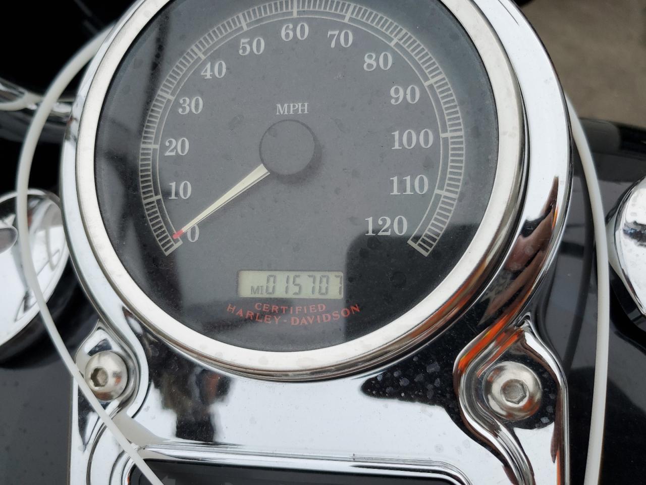 2005 Harley-Davidson Fxdwgi VIN: 1HD1GPW185K303370 Lot: 84829675