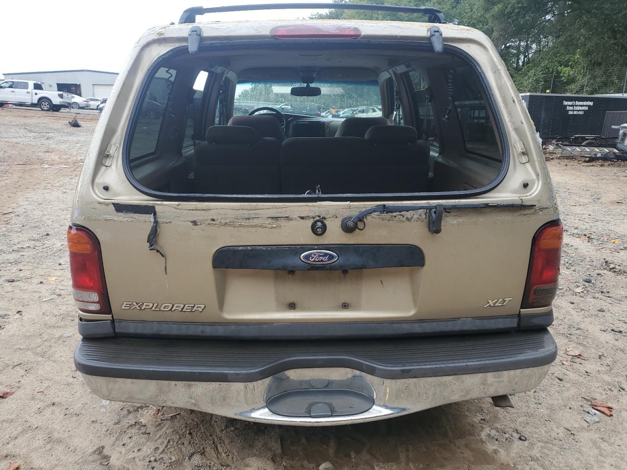 2000 Ford Explorer Xlt VIN: 1FMZU63E5YZC67448 Lot: 83935625