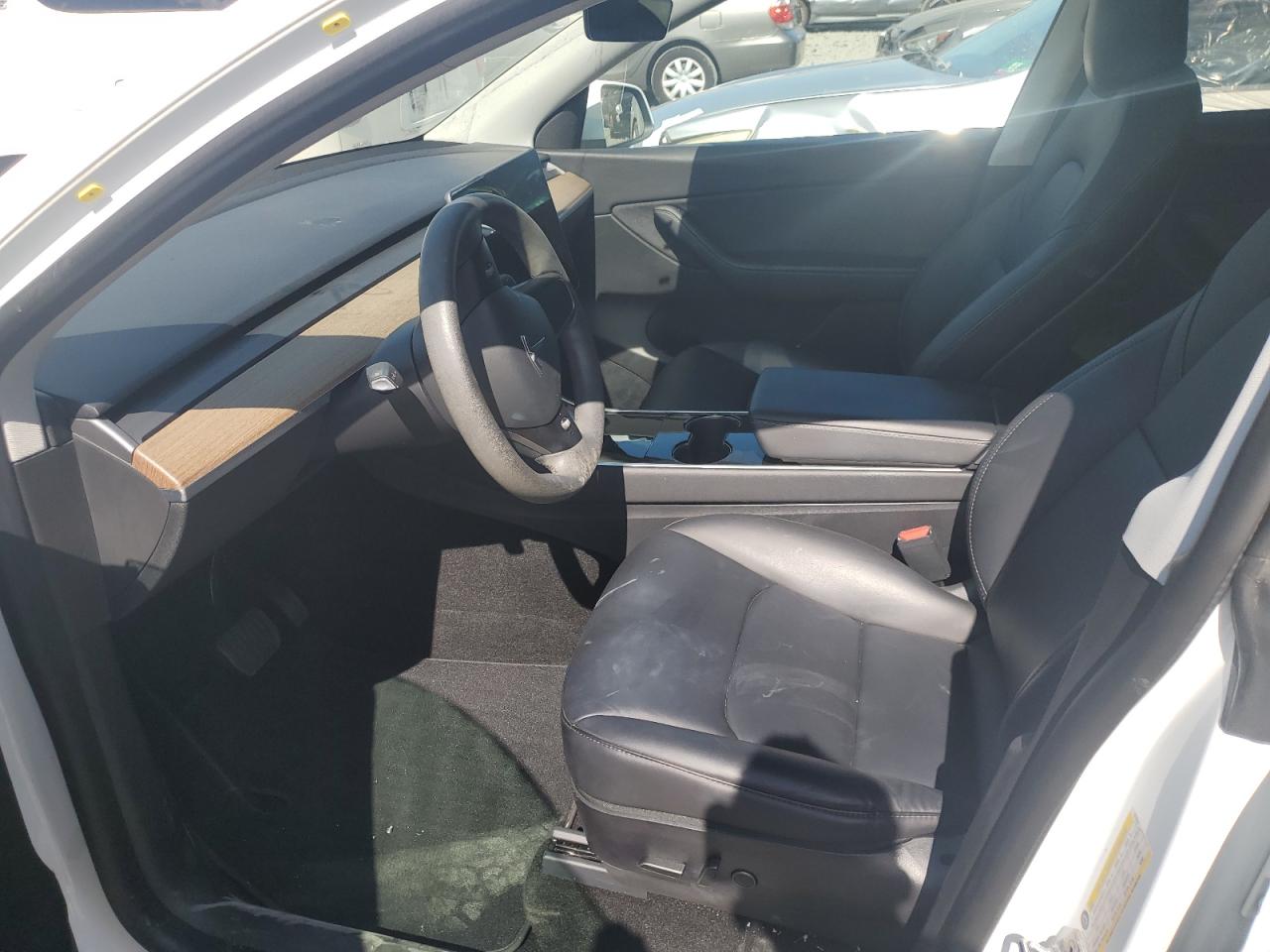 2021 Tesla Model Y VIN: 5YJYGDEEXMF077783 Lot: 70206405