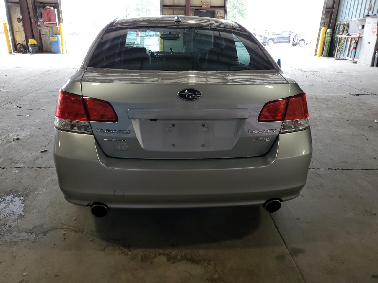 2014 Subaru Legacy 2.5I Limited VIN: 4S3BMBL60E3005066 Lot: 81711105