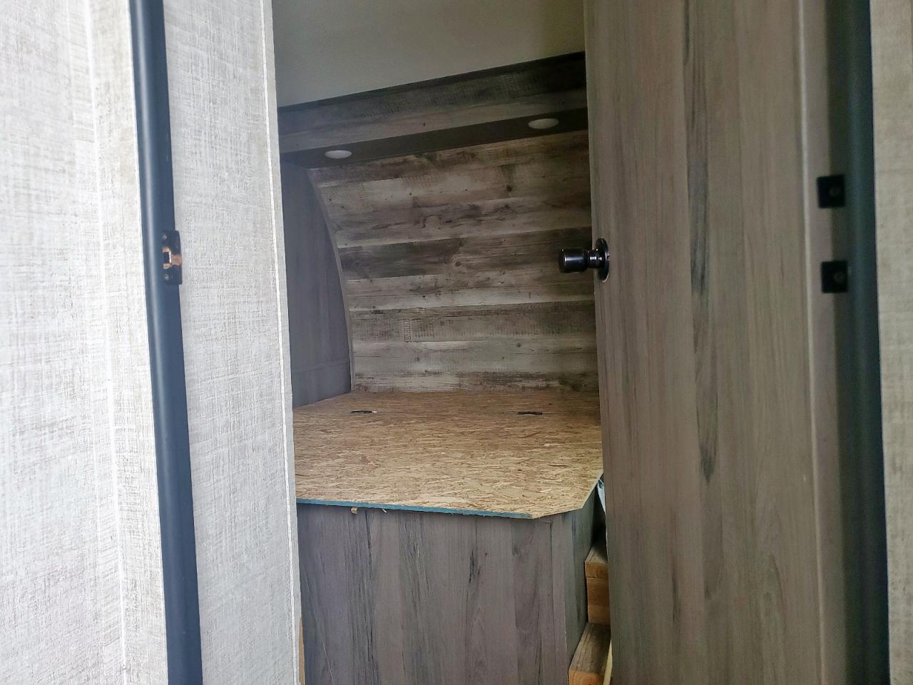 2021 Gulf Stream Conquest VIN: 1NL1G3523M1141361 Lot: 70758465