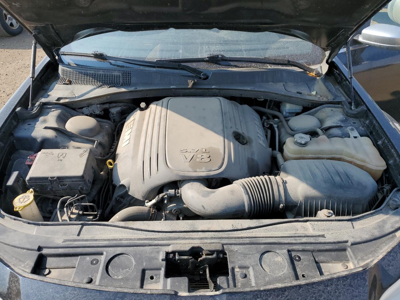 2013 Chrysler 300C Luxury VIN: 2C3CCAST8DH693715 Lot: 80336695