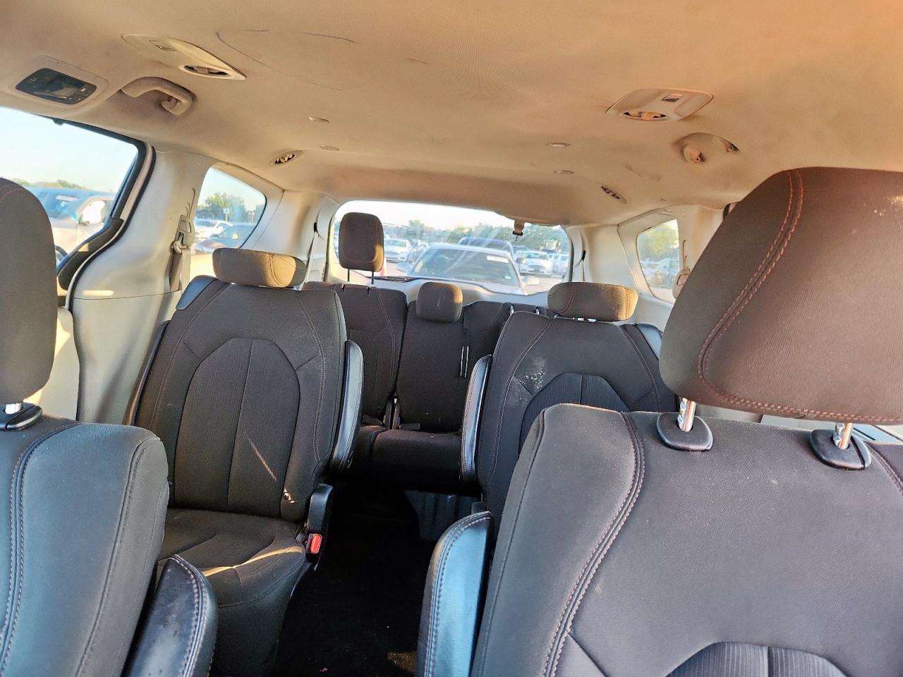 2019 Chrysler Pacifica Touring Plus VIN: 2C4RC1FG1KR708095 Lot: 71438195