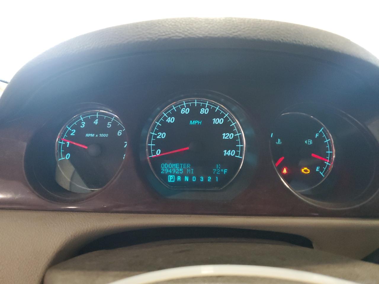 1G4HD57267U156912 BUICK LUCERNE 2007 WHITE Photo 9