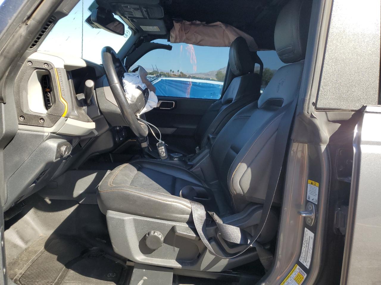 2022 Ford Bronco Base VIN: 1FMEE5DPXNLB56107 Lot: 83834855