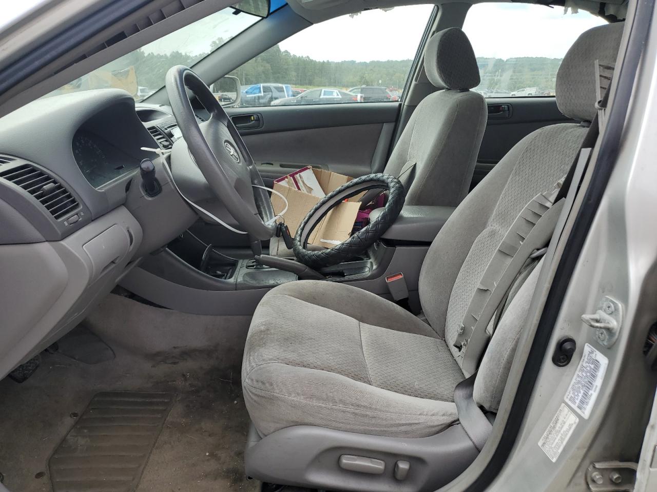 2003 Toyota Camry Le VIN: 4T1BF32K23U038555 Lot: 80862955