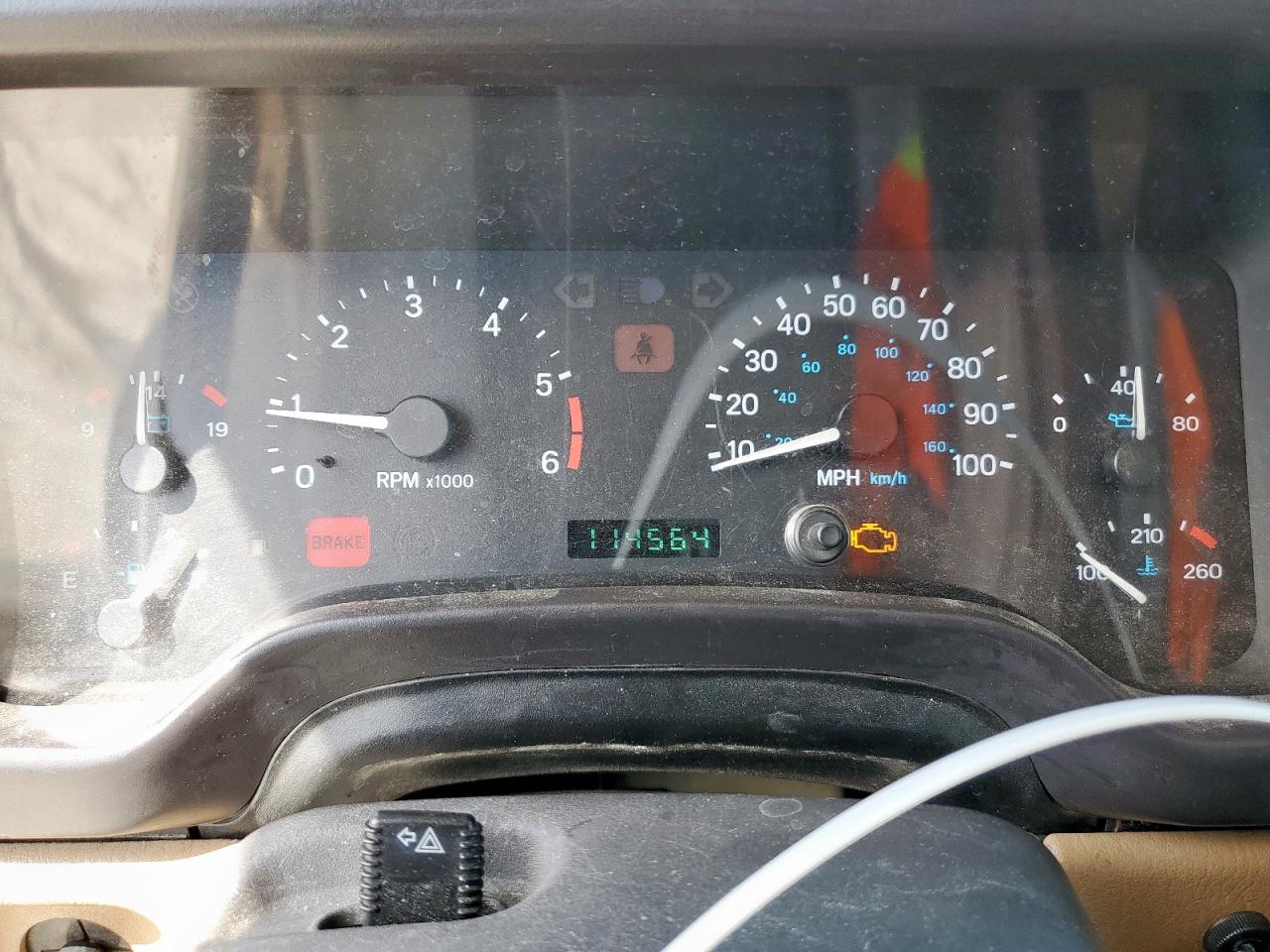 2000 Jeep Wrangler / Tj Sahara VIN: 1J4FA59S4YP757540 Lot: 81065595