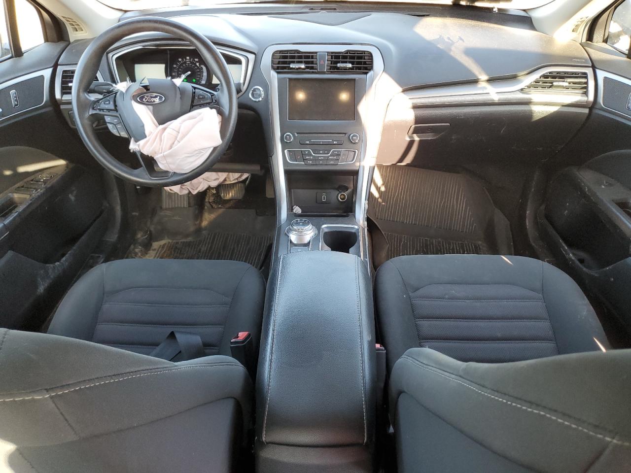 2017 Ford Fusion Se VIN: 3FA6P0HD1HR364703 Lot: 70958245