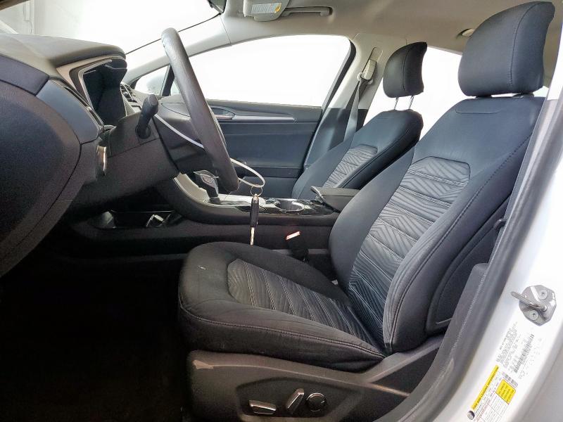  FORD FUSION 2016 Белы