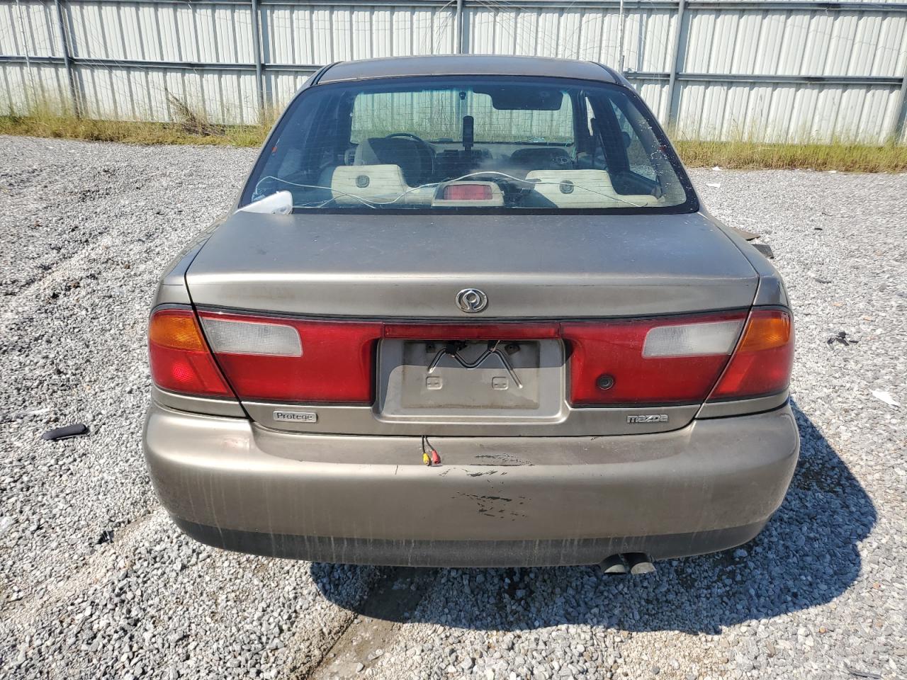 1997 Mazda Protege Dx VIN: JM1BC1416V0145687 Lot: 81469525