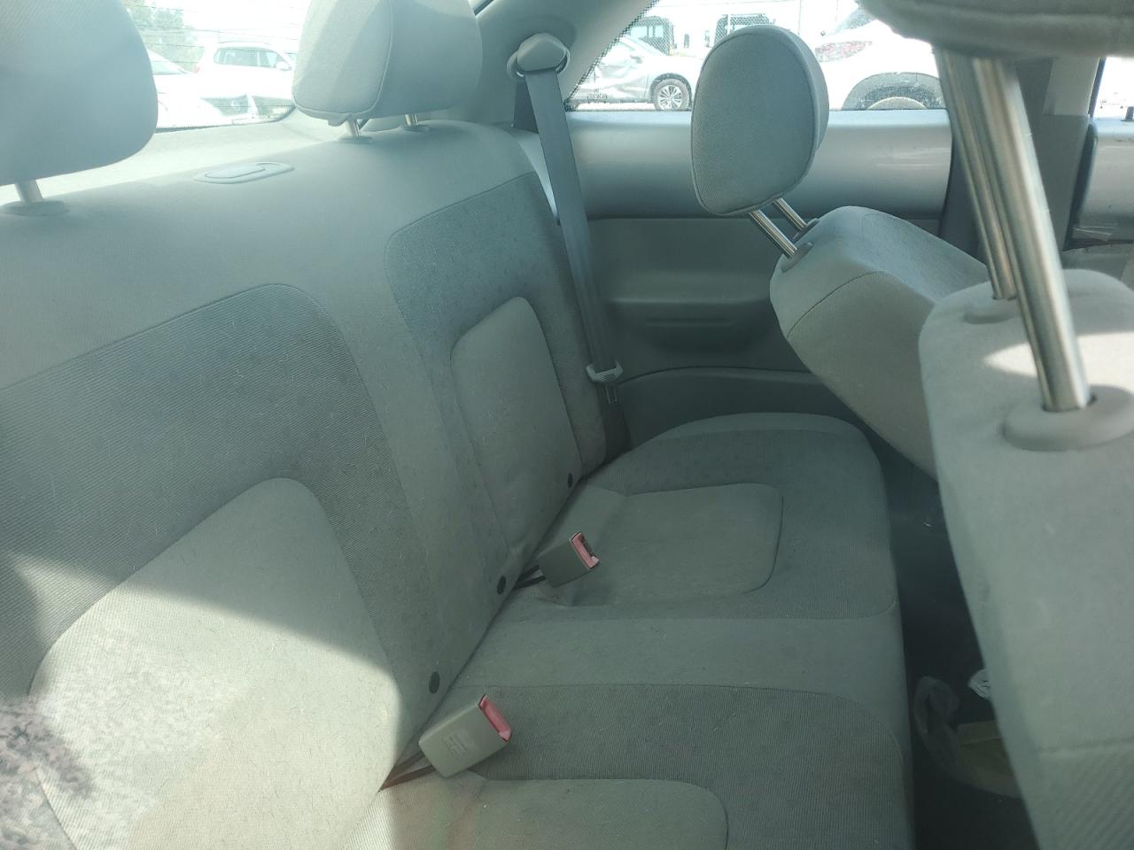 2002 Volkswagen New Beetle Gls VIN: 3VWCB21C22M462424 Lot: 70529835