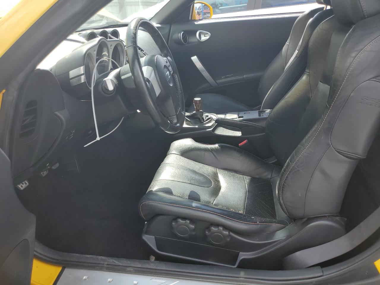 2005 Nissan 350Z Roadster VIN: JN1AZ36A75M756116 Lot: 82097085