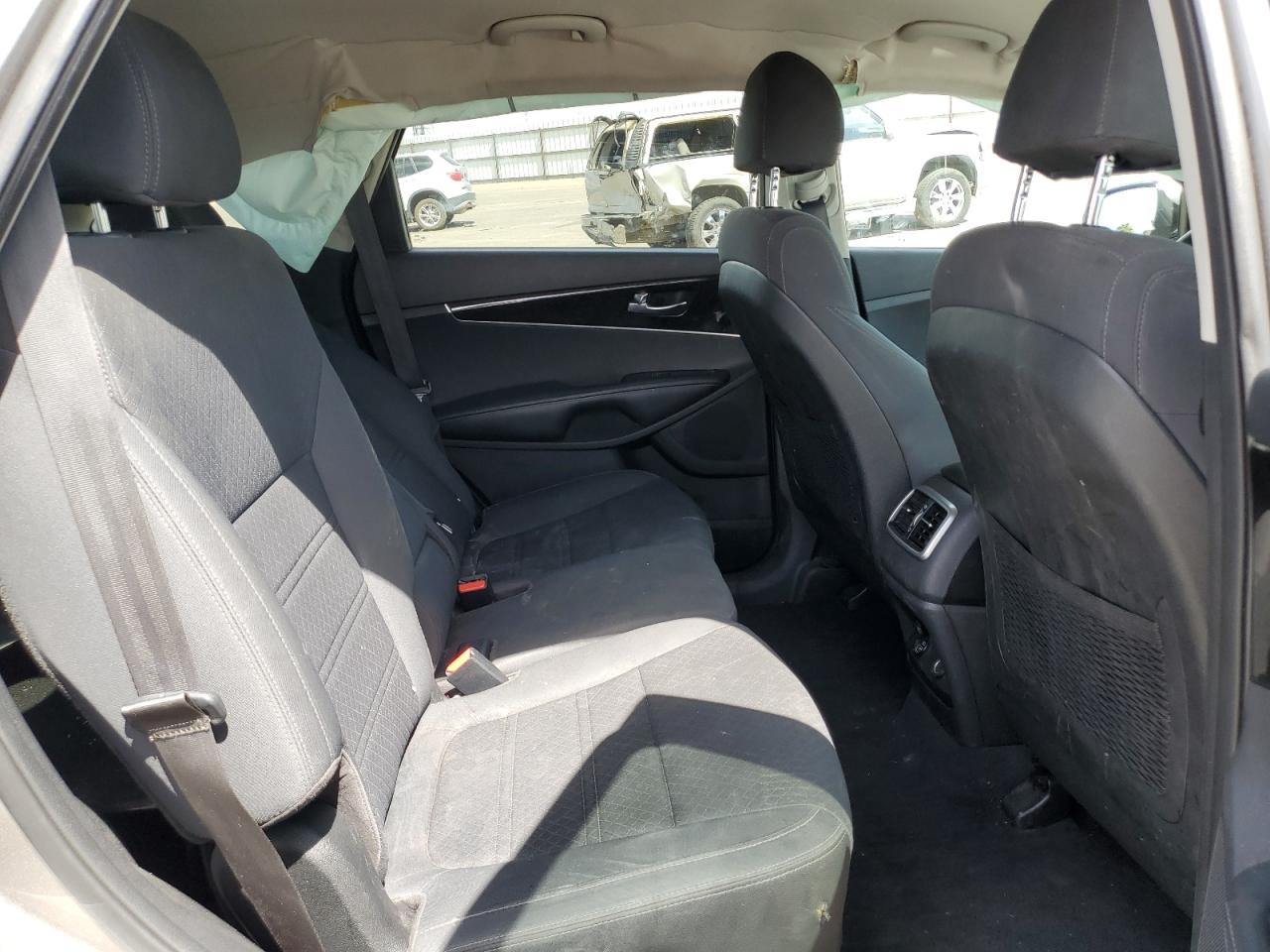 2018 Kia Sorento Lx VIN: 5XYPG4A36JG386865 Lot: 71293635