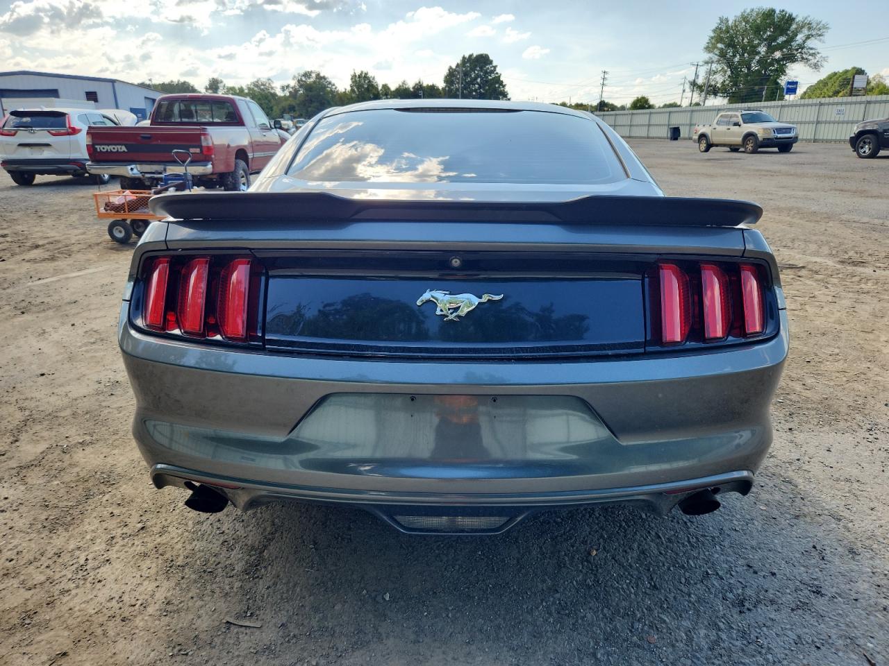 2015 Ford Mustang VIN: 1FA6P8TH2F5403825 Lot: 81870655