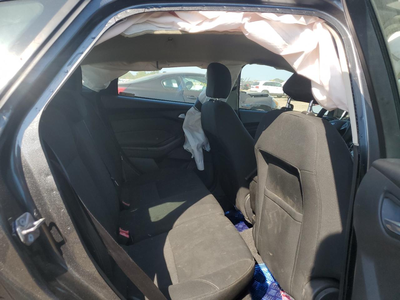 2017 Ford Focus Se VIN: 1FADP3K25HL217797 Lot: 81098575