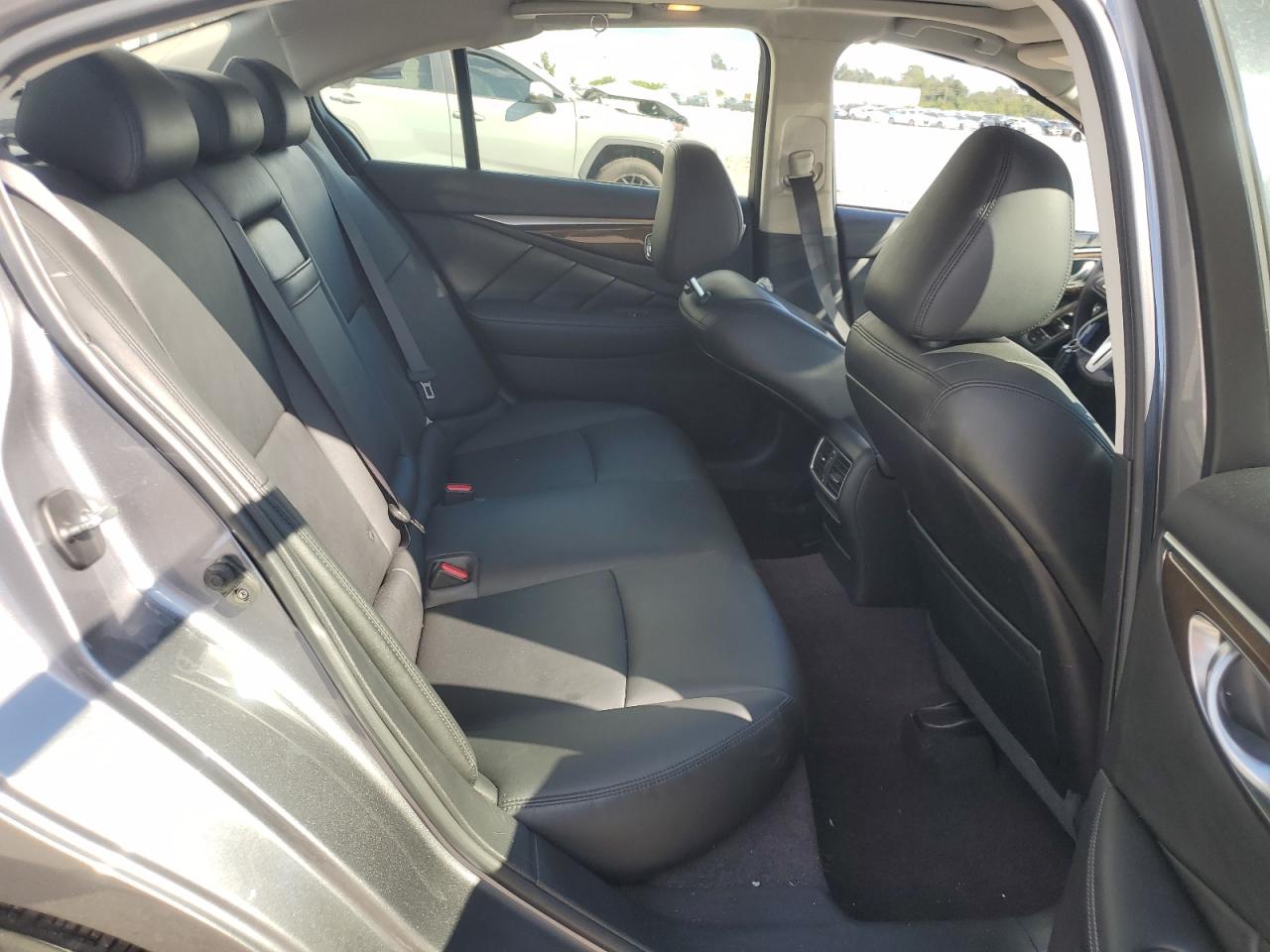 2018 Infiniti Q50 Luxe VIN: JN1EV7AP0JM365917 Lot: 81505675