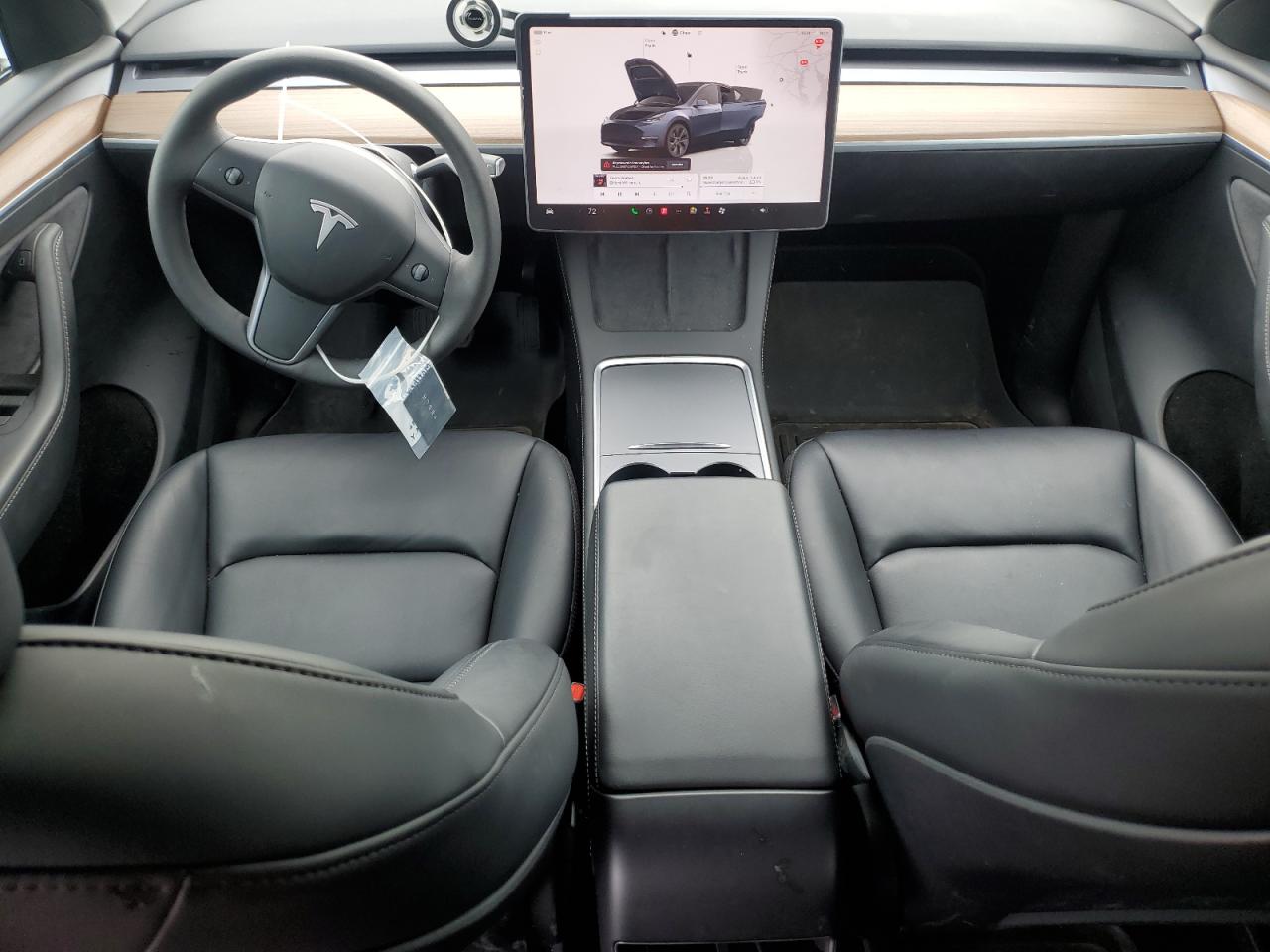 2024 Tesla Model Y VIN: 7SAYGAEEXRF157996 Lot: 71857805