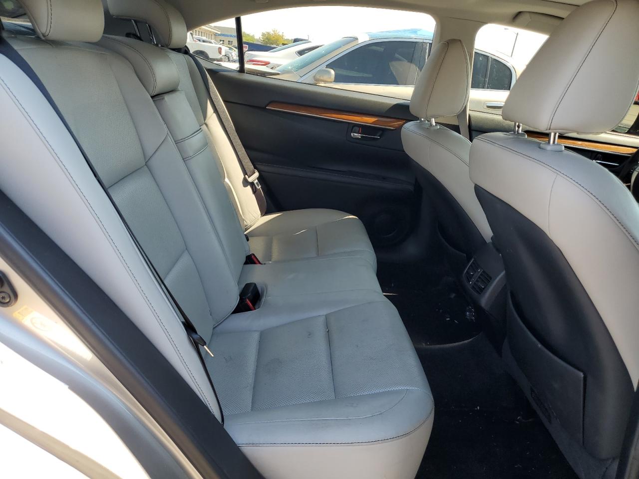 2015 Lexus Es 300H VIN: JTHBW1GG1F2077438 Lot: 70715105